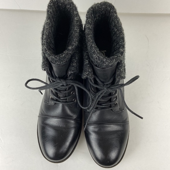 Jessica Cline Karlie Black Lace Up Sweater Booties - Picture 2 of 12